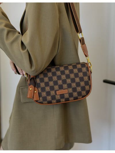 Checkered Letter Shoulder Bag with Wide Shoulder Strap, Crossbody Bag for Women_img_4